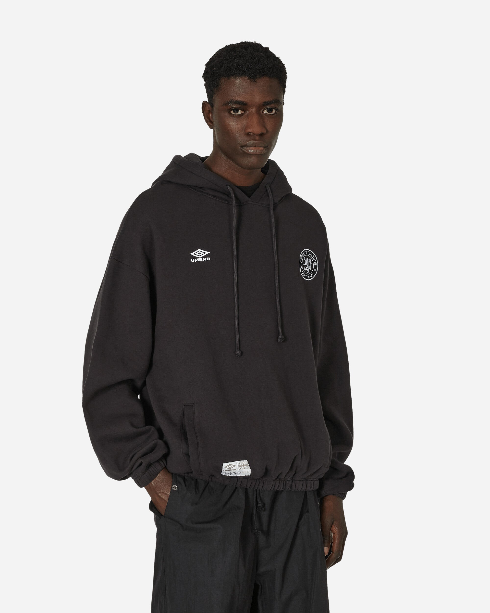 Umbro Hoodie Black Sweatshirts Hoodies UBMW060FA39 BLK0001