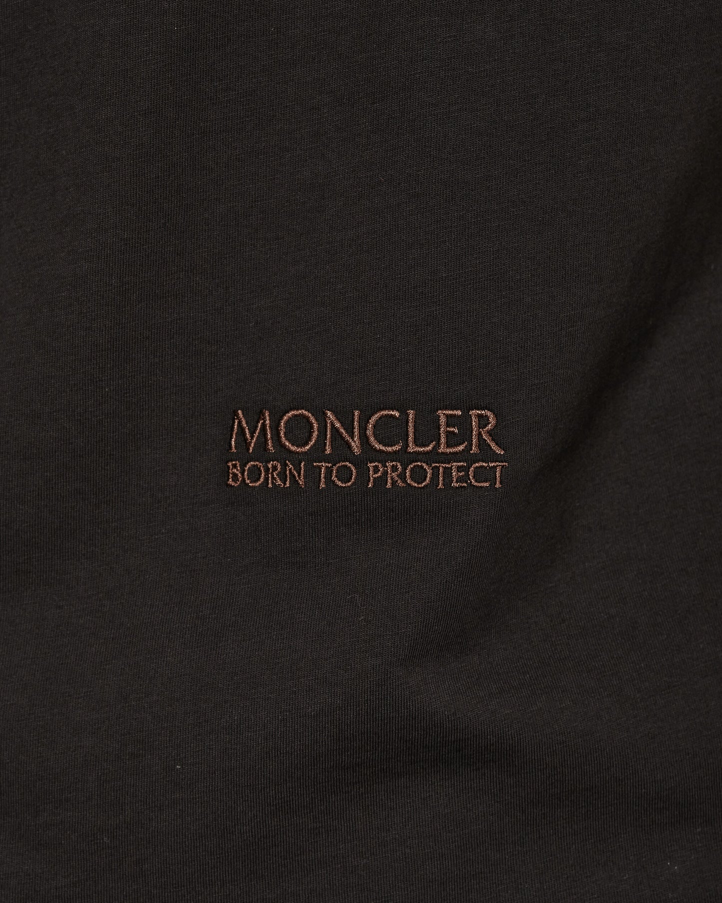 Moncler T-Shirt Black T-Shirts Shortsleeve 8C0005589A17 999